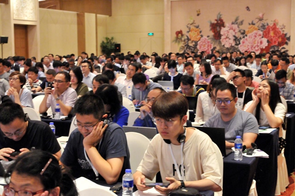 化纤专业活动 | 第十九届中国国际聚酯来了，及时扫描！免费登记！